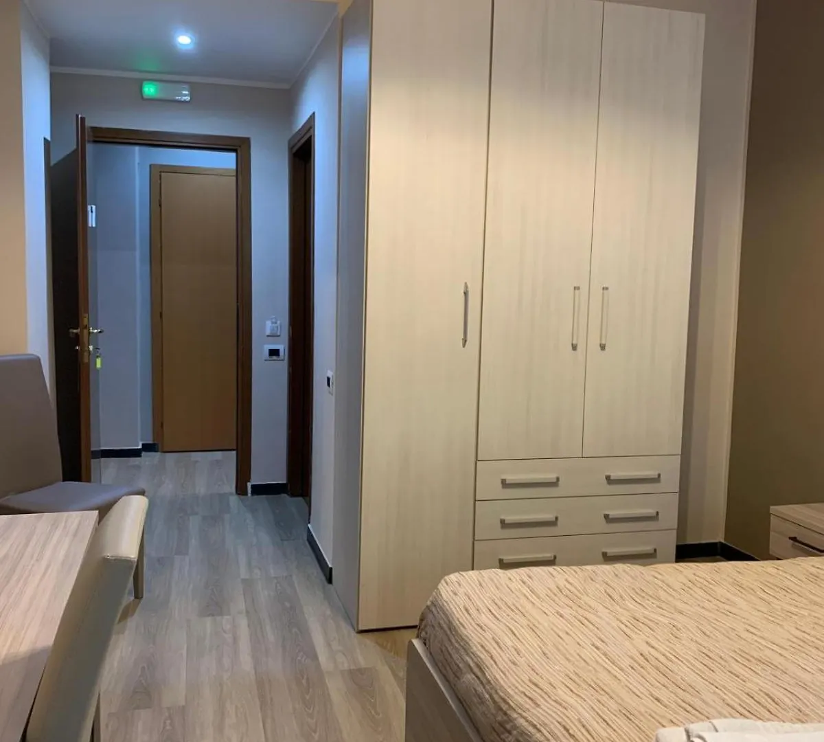 ג'נובה Albergo Locanda Diana 0*,  איטליה