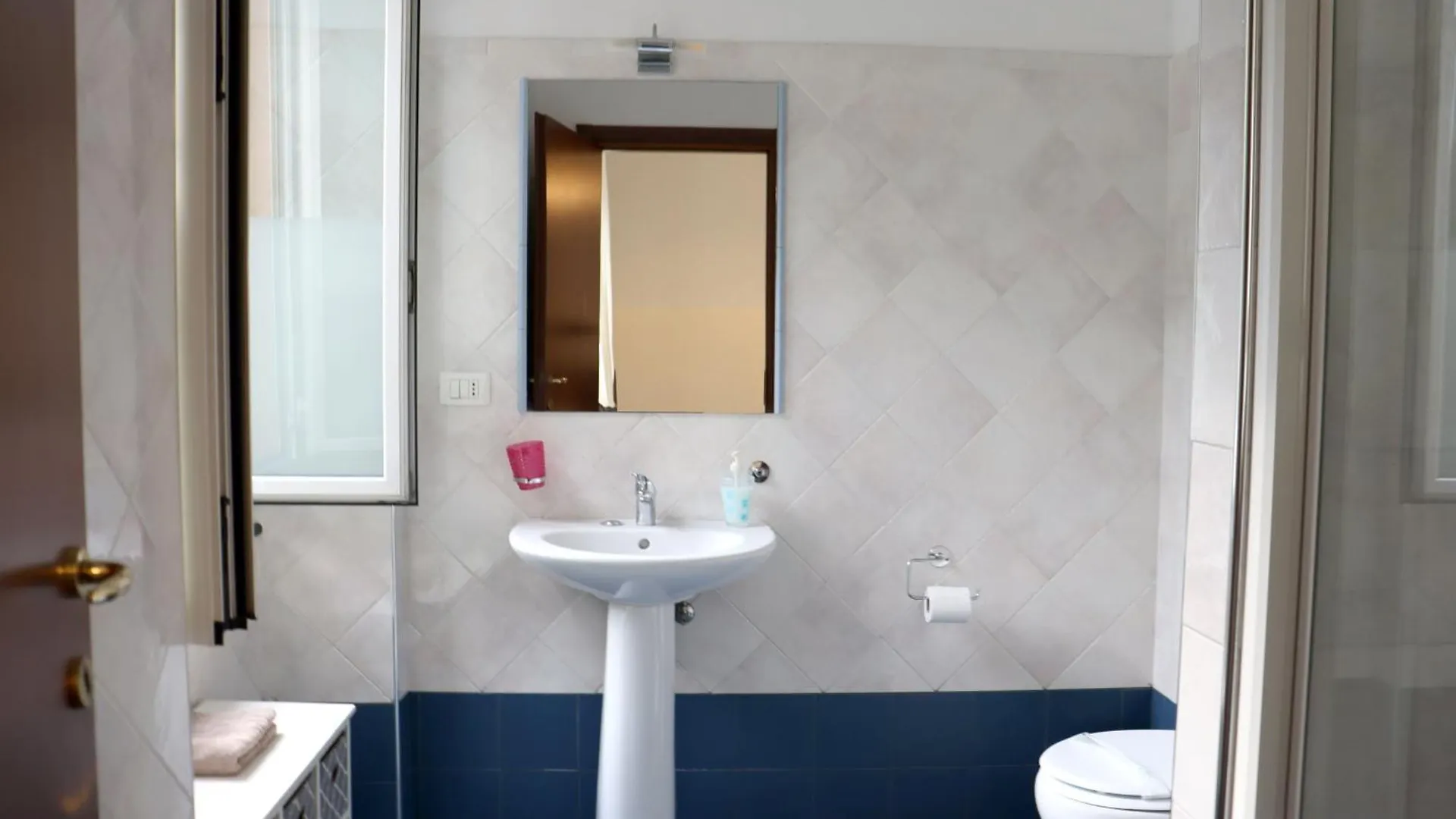 מלון ג'נובה Albergo Locanda Diana