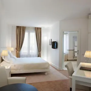 una-maison-milano.italymilanhotels.net/